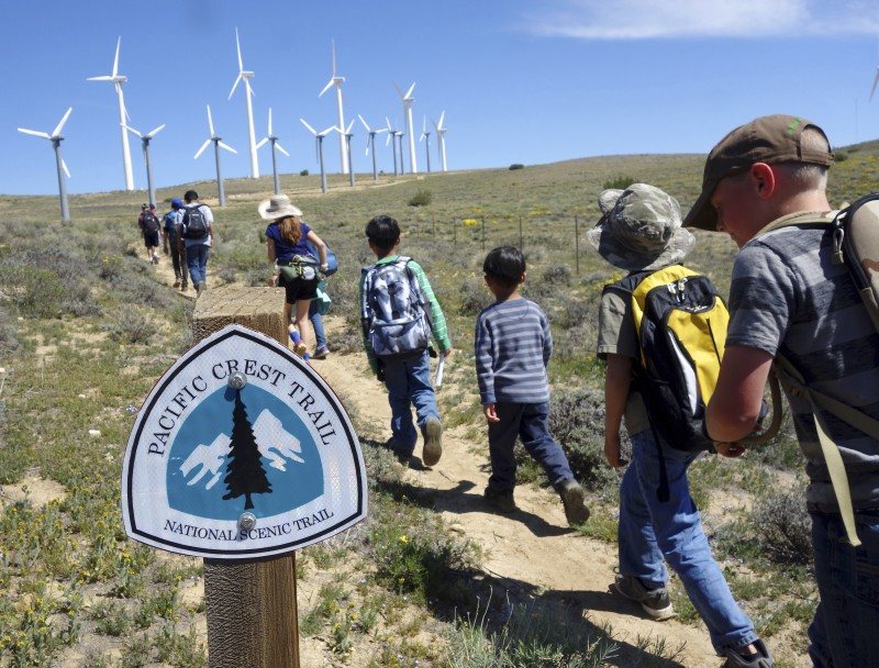 kids hiking program